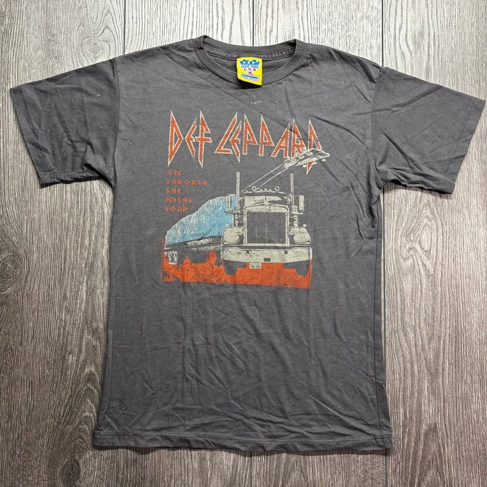 Junk Food Def Leppard On Through The Night Tour Graphic Tee Gray Small Y2K Vtg